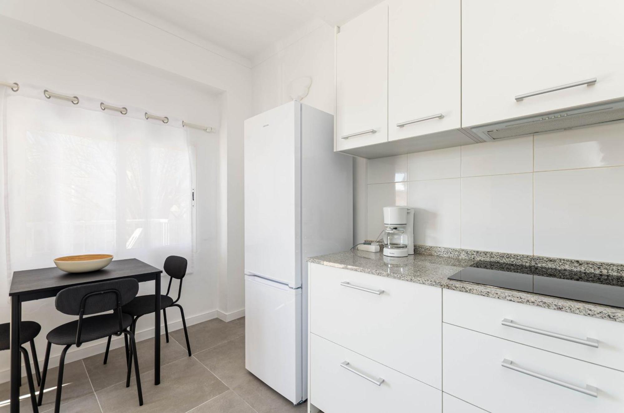 Yourhouse Monges Apartment With Balcony カン・ピカフォルト エクステリア 写真