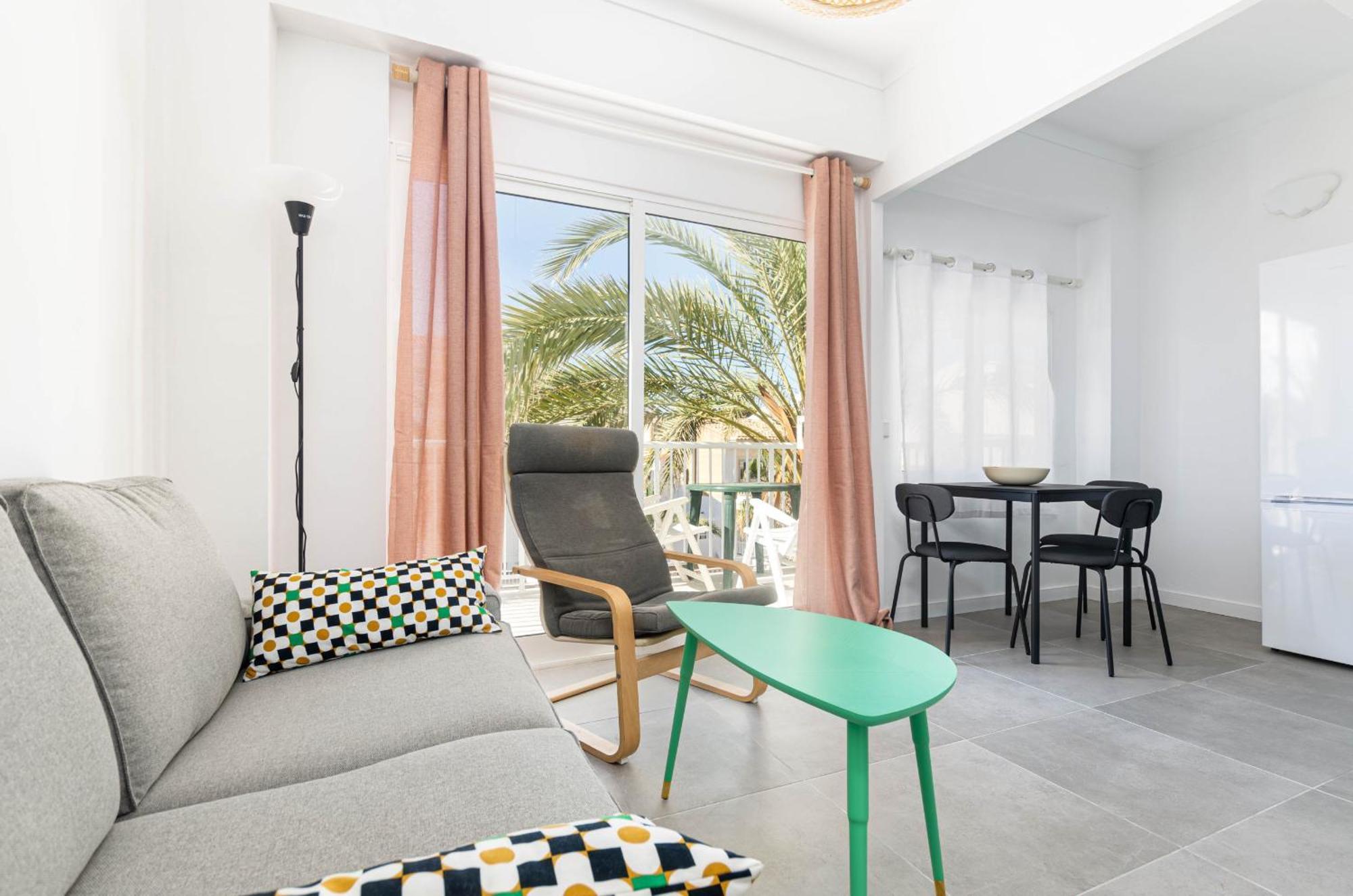 Yourhouse Monges Apartment With Balcony カン・ピカフォルト エクステリア 写真