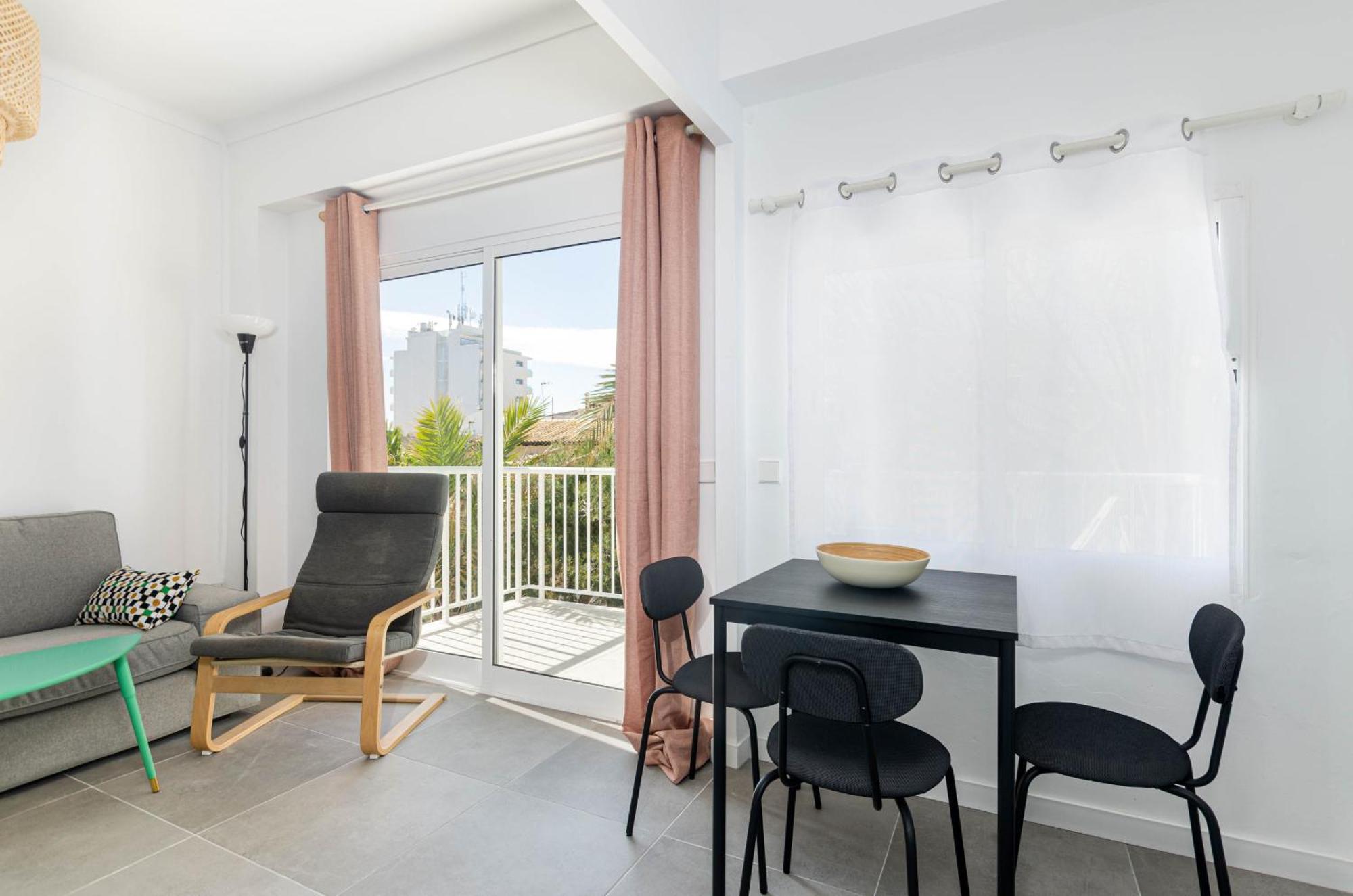 Yourhouse Monges Apartment With Balcony カン・ピカフォルト エクステリア 写真